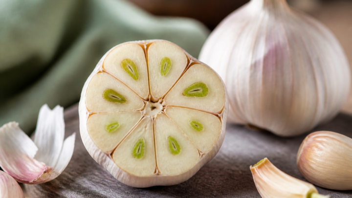 Waarom zit er ineens een groen hart in mijn knoflook?
